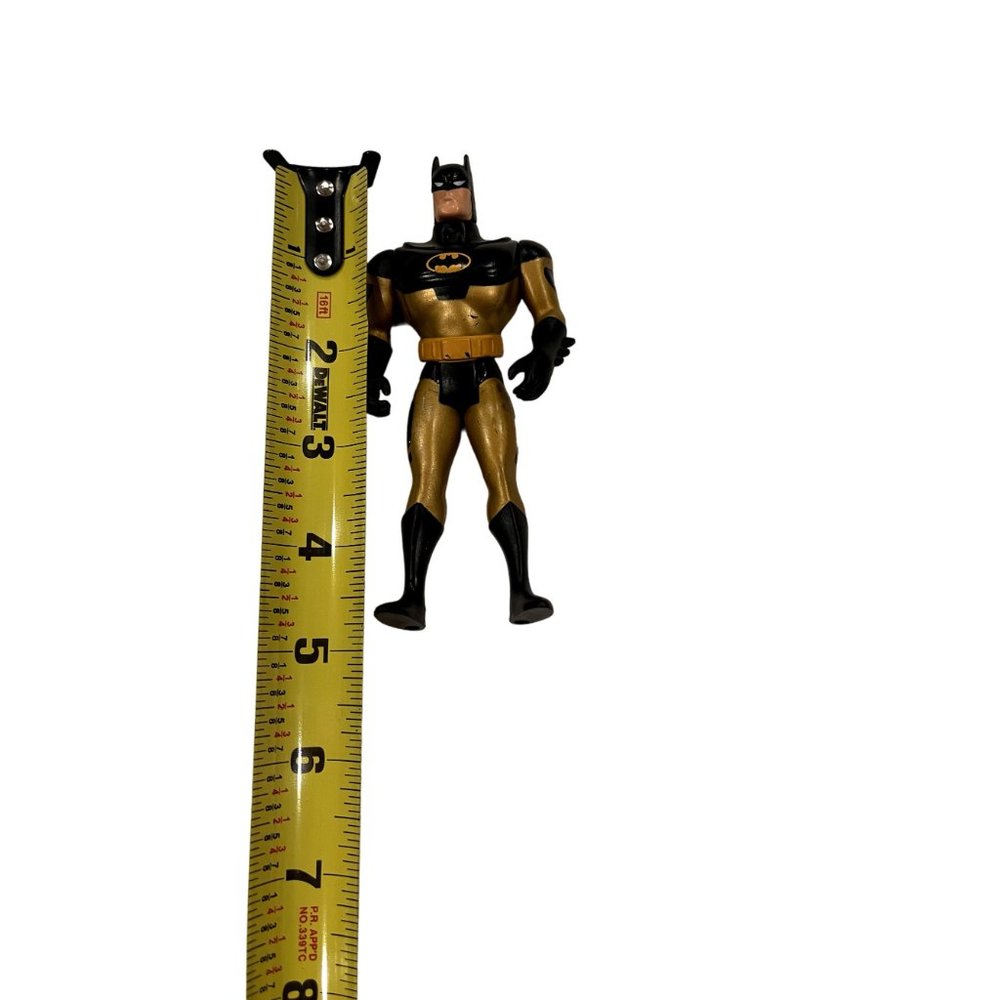 Vintage 1993 Kenner Comics Inc Gold Batman Action Figure 5" - Picture 3 of 3